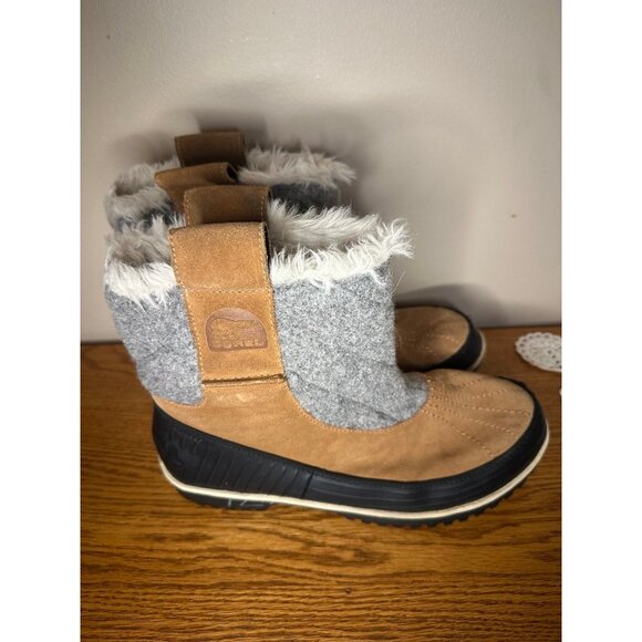 10.5 Sorel Tivoli II Women's Brown Fur Trim Round Toe Pull-On Snow Boots - Picture 3 of 5